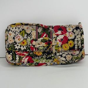 VERA BRADLEY "Knot Just a Clutch"  Purse Handbag‎ (POPPY FIELDS)